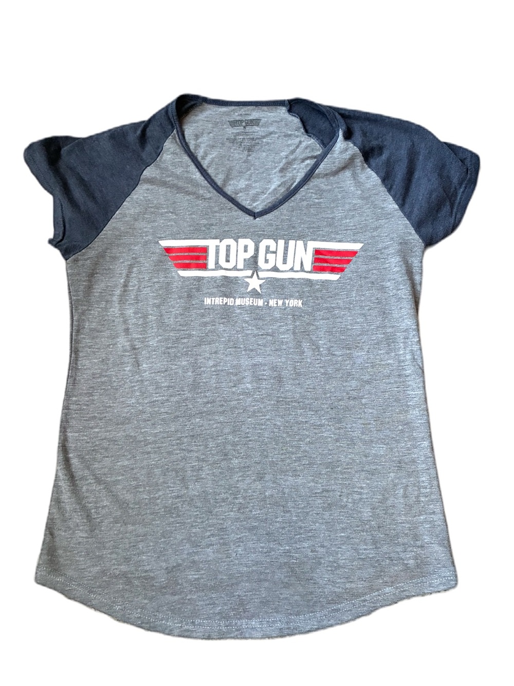 🎆🎇3for$9 Top Gun Intrepid Museum Graphic V-Neck Tee - Grey & Navy